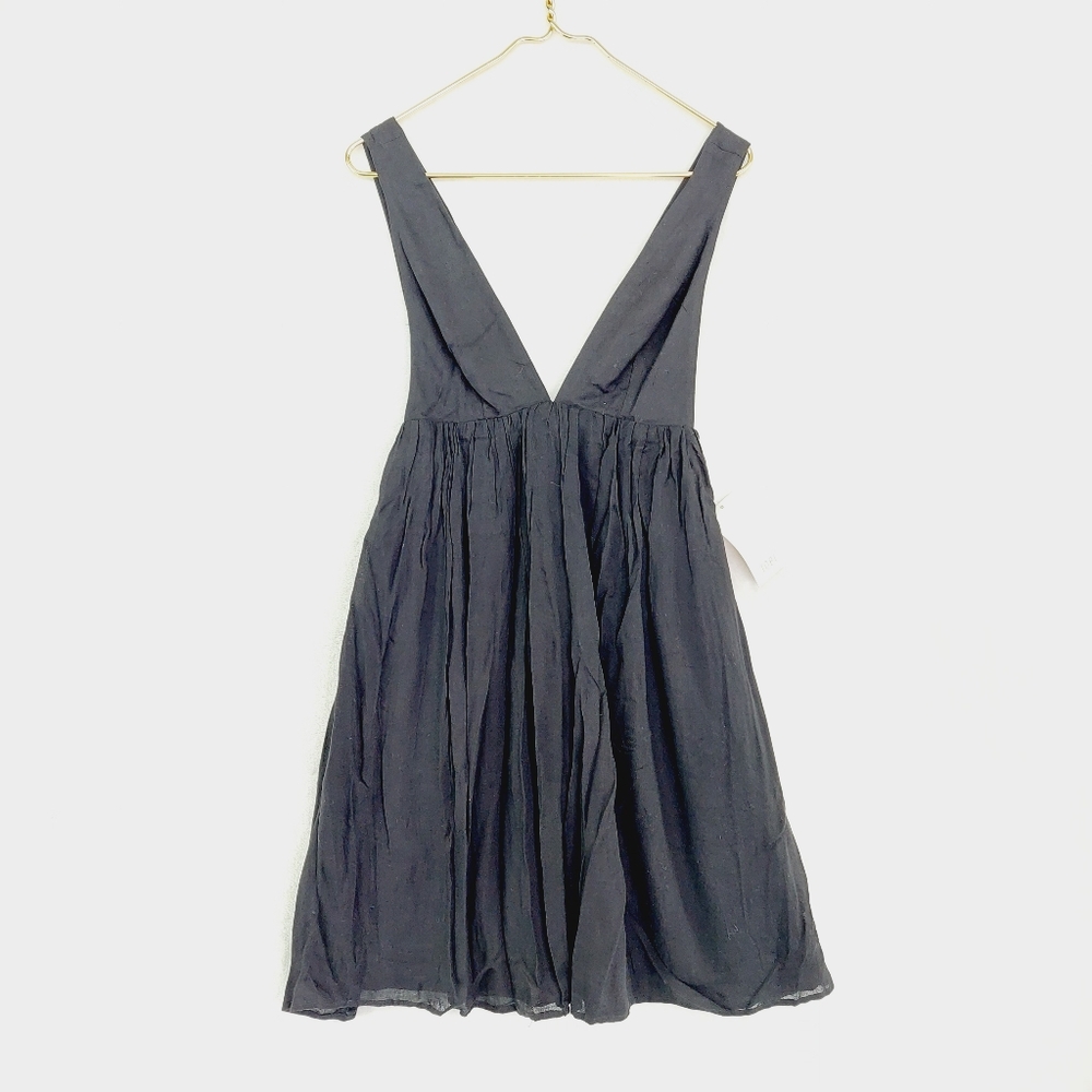 New Tobi Black V-Neck Plunge Pleated Midi Dress P4227